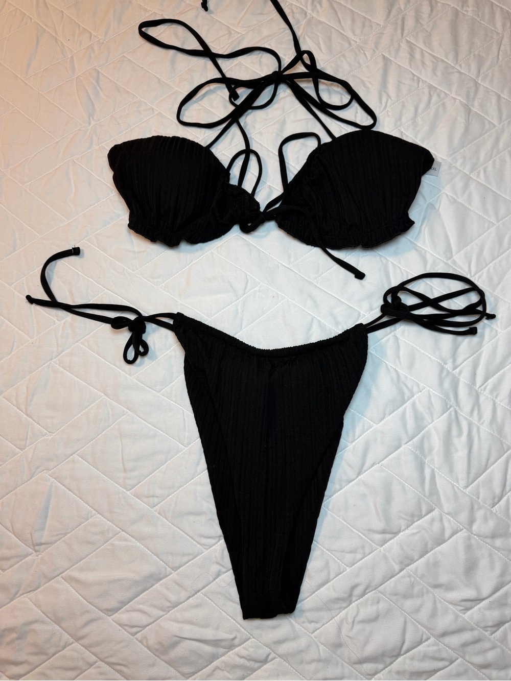 Women's Black ribbed Tie-String Bikini Set